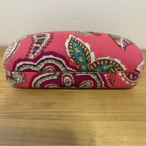 Vera Bradley Clamshell Eyeglass Case 'Call me Coral' (?) - Picture 2 of 6